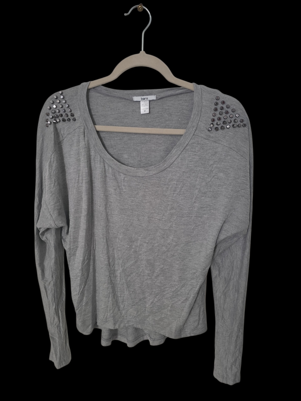Bar III Light Gray Long-Sleeve Studded Shoulder Tee
